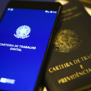Contratações em MT caem 51,7% em fevereiro na comparação anual