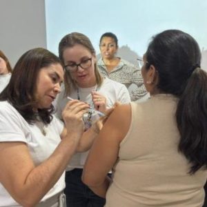 Equipe das salas de vacina passam por capacitação
