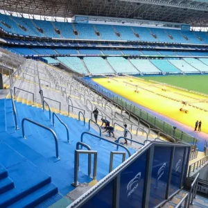 Grêmio x Coritiba: escalações e onde assistir ao jogo do Brasileirão