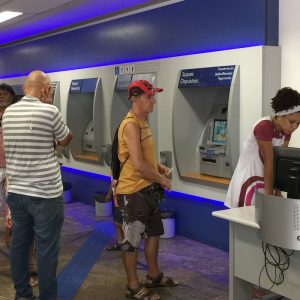 Novas regras de empréstimo consignado para servidores e aposentados entram em vigor