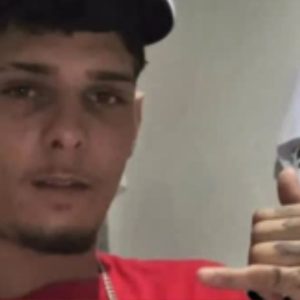 Suspeito de matar jovem dentro de casa em Sinop (MT) é identificado e procurado pela polícia