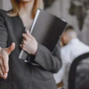 Vagas PJ crescem 19% em 2026 enquanto CLT se mantém resiliente