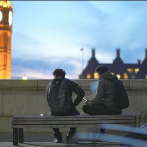 Uma geração sem cigarro é possível? – O Assunto #1707