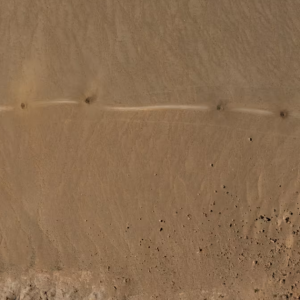 Imagens mostram estradas com crateras onde EUA realizaram resgate militar