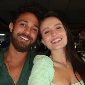 Larissa Manoela comenta planos para engravidar: “É nosso sonho de vida”