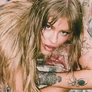 Luísa Sonza surge em cena provocativa e gera crítica de religiosos