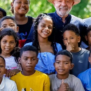 Páscoa é momento de renovação e união, diz Lula em mensagem