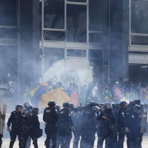 Supremo chega a 1,4 mil condenados pelos atos golpistas