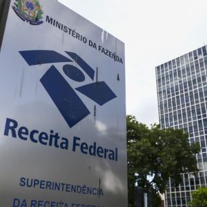 Receita regulamenta tributação mínima de 15% para multinacionais
