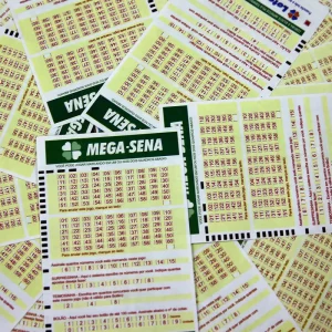Mega-Sena sorteia prêmio estimado em R$ 100 milhões neste sábado