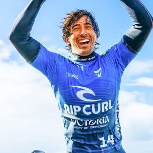 Miguel Pupo abre temporada do surfe com vitória em final brasileira