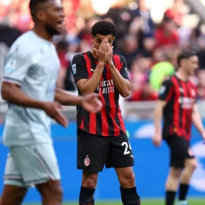 Fora de casa, Udinese atropela o Milan pelo Campeonato Italiano