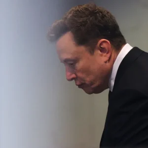 Musk reitera que foi enganado sobre missão sem fins lucrativos da OpenAI