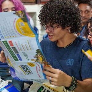 Campanha em escolas do DF alerta para prevenção de desastre climático