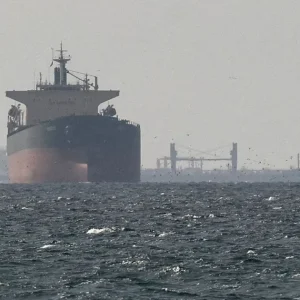 EUA dizem ter interrompido completamente o comércio marítimo do Irã