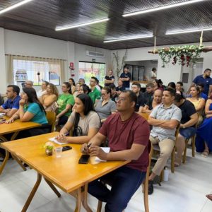 Prefeitura promove palestra estratégica para empresários em Nobres
