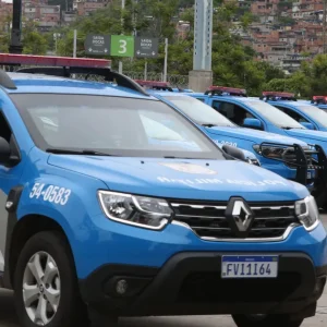 Policial fica ferido e dois suspeitos morrem após operação no Salgueiro, RJ