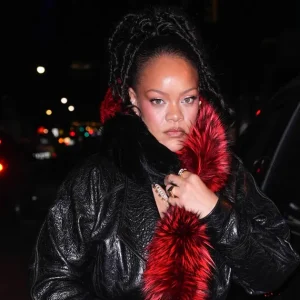 Rihanna rebate rumores e nega possibilidade de estar gravida novamente