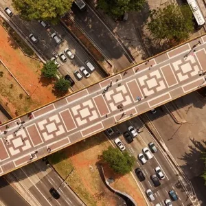 Revitalização busca trazer de volta pessoas ao centro de SP, diz secretário