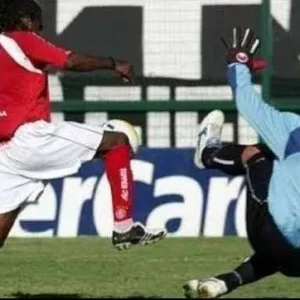 Inter vai brigar por 2005 “sem prejuízo ao Corinthians”, diz ex-presidente