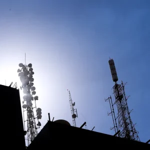 Leilão de telefonia móvel recebe oito propostas