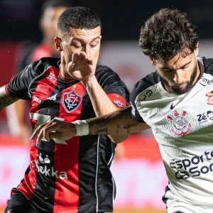 Brasileirão tem virada, goleada e Cruzeiro empurrando o Corinthians ao Z4