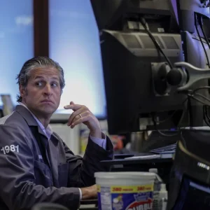 Wall Street opera em baixa após impasse em negociações entre EUA e Irã