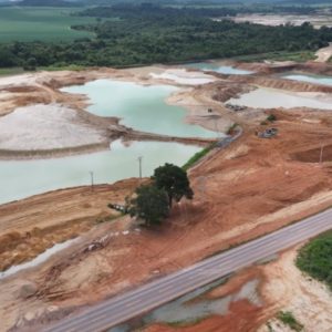 Garimpo ilegal devasta área equivalente a três campos de futebol na Amazônia em MT