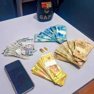 PM apreende barras de ouro e mais de R$ 34 mil após denúncia de violência doméstica