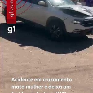 Acidente entre carro da prefeitura e moto mata mulher em MT