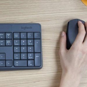 Funcionários da Meta protestam contra monitoramento no trabalho