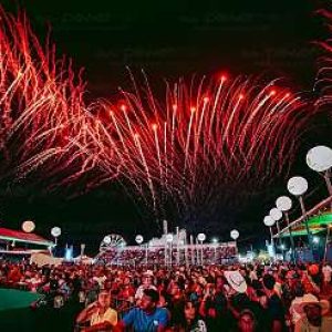 Noite histórica abre a Expo Nova Mutum 2026 com arena lotada, grandes shows e forte esquema de segurança; Veja vídeo | Power Mix