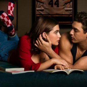 10 diferenças entre a série e o livro de Off Campus