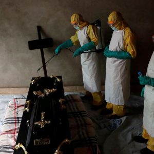 OMS: continente africano tem 139 mortes suspeitas em surtos de ebola