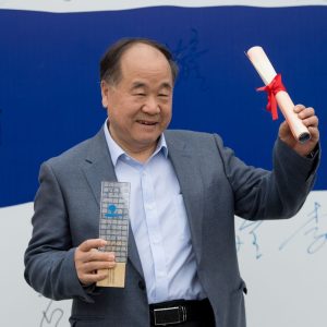 A boa literatura contém rios e fragrâncias, diz Nobel da China