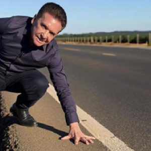 “Não tem cabimento”, diz Sérgio Ricardo sobre acostamentos da BR-163 | VGN
