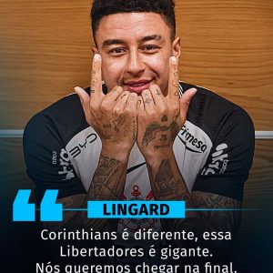 TRADIÇÃO!  Lingard se empolgou com o Corinthians na Libertadores.