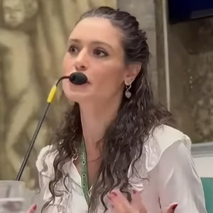 Atriz relata dificuldade até receber diagnóstico de doença oculta