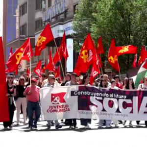 Marcha em Madri cobra melhoria salarial no dia do trabalho