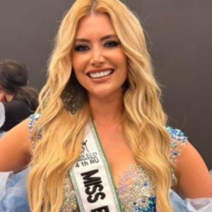 Miss Brasil leva tombo no palco após ficar em 5º lugar em disputa no Egito