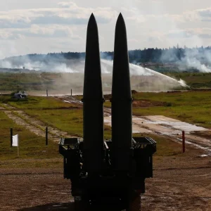 Rússia entrega munições nucleares a Belarus como parte de exercícios