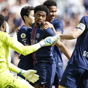 Com time alternativo, PSG tropeça contra o Lorient mas ainda é líder