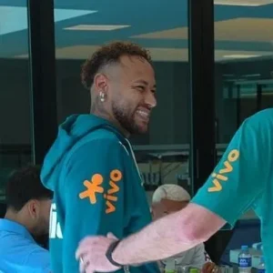 Neymar pode ser cortado? Veja o que sabemos sobre a lesão do atacante