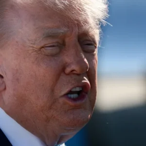 Trump elogia Serviço Secreto após tiroteio perto da Casa Branca