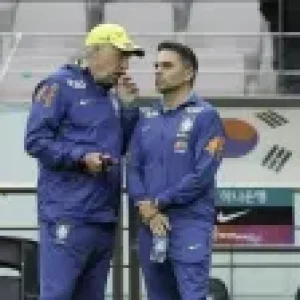 Jogadores da Seleção pressionaram Ancelotti a convocar Neymar, diz jornal