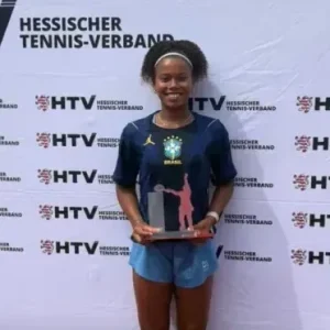 Tênis: Victoria Barros conquista maior título da carreira na Alemanha