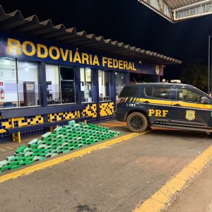 PRF apreende 130 kg de pasta base de cocaína escondidos em carga de carne em Rondonópolis