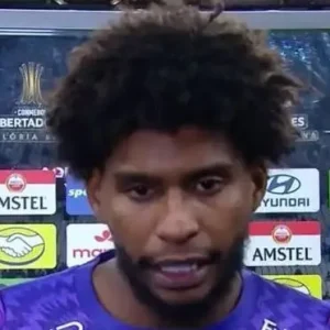Libertadores: Hugo Souza pede desculpas por erro em derrota do Corinthians