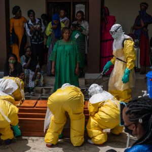 Novo ataque a hospital com pacientes de ebola ocorre no Congo