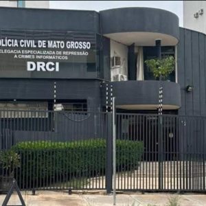 Polícia Civil cumpre mandado contra detento que estava dando golpes de dentro da PCE